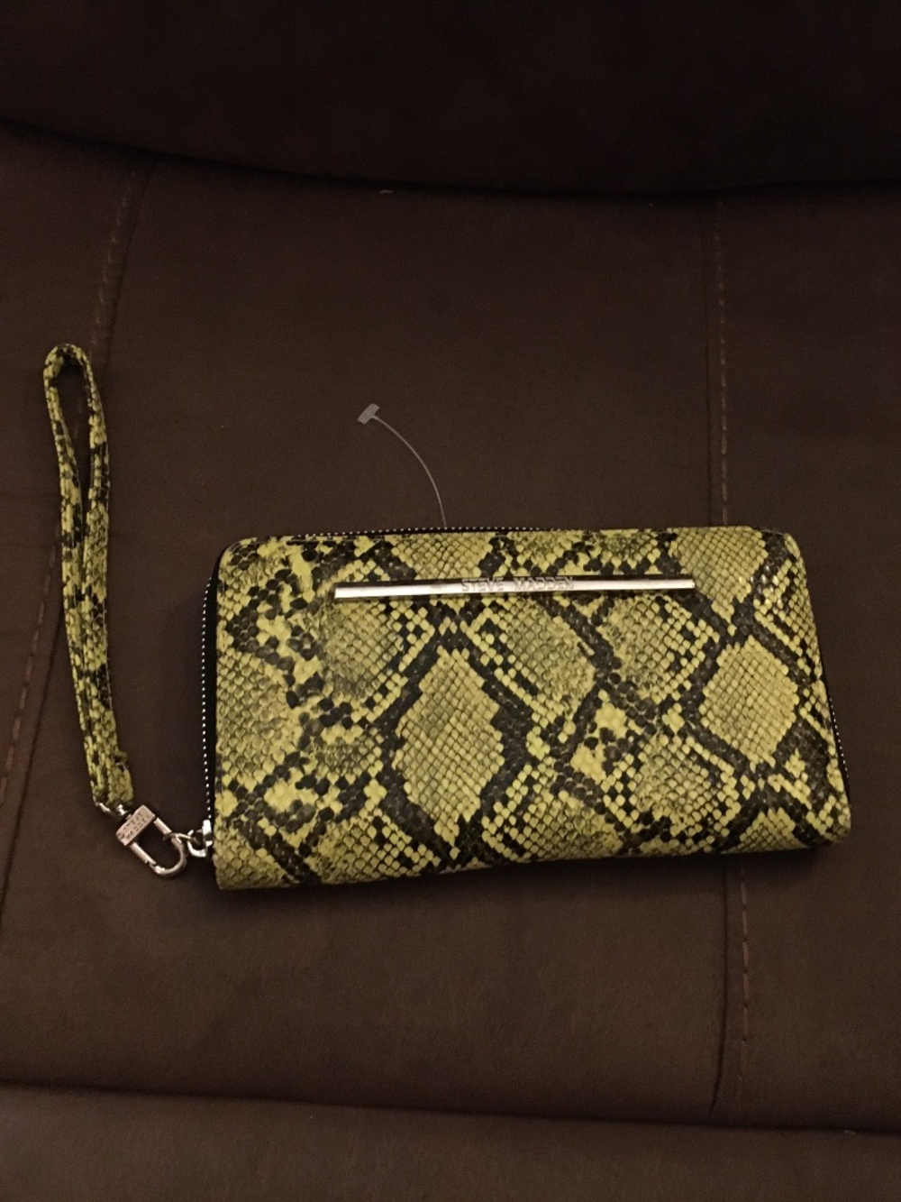 Steve Madden zip around wristlet/clutch